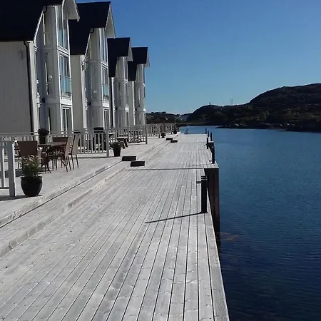 Atlanterhavsveien Rorbuer Tatil Evi *