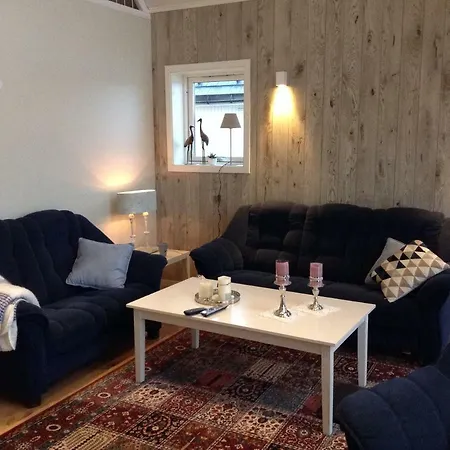 Atlanterhavsveien Rorbuer Tatil Evi Storsandoya